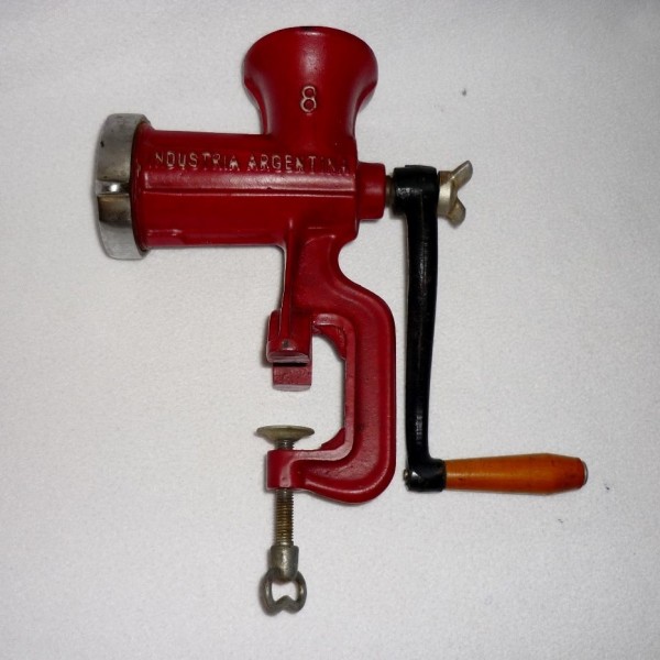 PICADORA CARNE NRO 8 MEIFA 04980